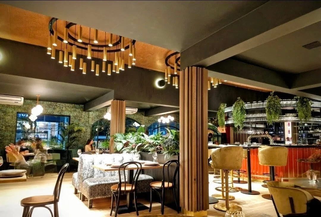 Salão do restaurante Amsterdam Mingle
